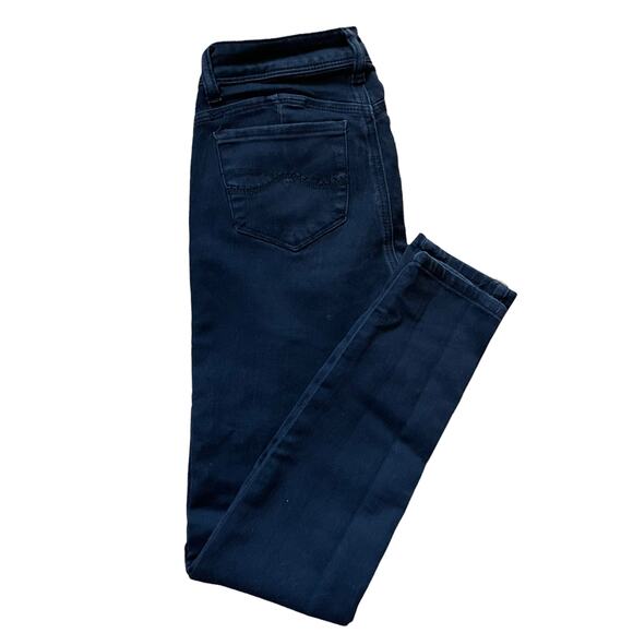 SUPER SOFT AND STRETCHY BLACK STRAIGHT LEG JEAN-SOFT, COMFY-FITS GREAT! - Picture 4 of 4